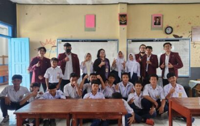 Sosialisasi dan Pembelajaran Pengenalan dasar Pemrograman Python Kepada Siswa-Siswi Smp Al-Fajar Ciparay oleh Program Studi Sains Data, Universitas Telkom Sosialisasi dan Pembelajaran Pengenalan dasar Pemrograman Python Kepada Siswa-Siswi Smp Al-Fajar Ciparay oleh Program Studi Sains Data, Universitas Telkom