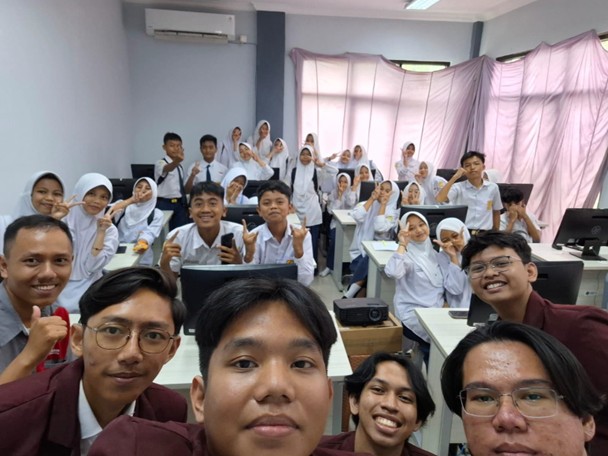 Pengenalan dan Pengajaran Microsoft Excel untuk Pelajar di SMP Yapi Al-Husaeni Pengenalan dan Pengajaran Microsoft Excel untuk Pelajar di SMP Yapi Al-Husaeni