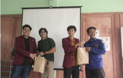 Pelatihan Video Editing, Music Editing, dan Script Writing untuk Meningkatkan Keterampilan Kreatif di Desa Ciheulang