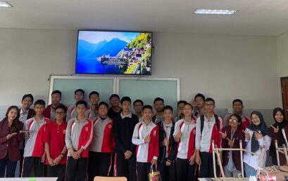 Edukasi Keamanan Digital dan Deteksi Hoax untuk Siswa SMK Telkom Bandung