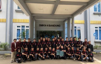 Tingkatkan Kesadaran Digital, Mahasiswa Sains Data Telkom University Gelar Seminar Literasi Digital di SMKN 4 Bandung